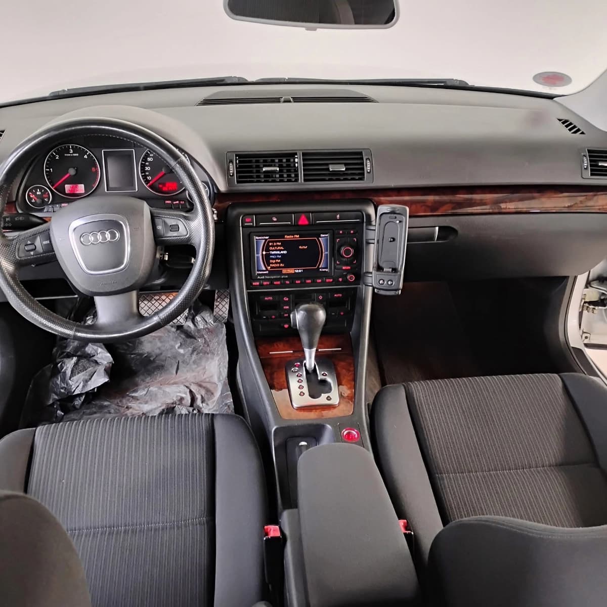 Audi A4 2.0 Tdi – scaune