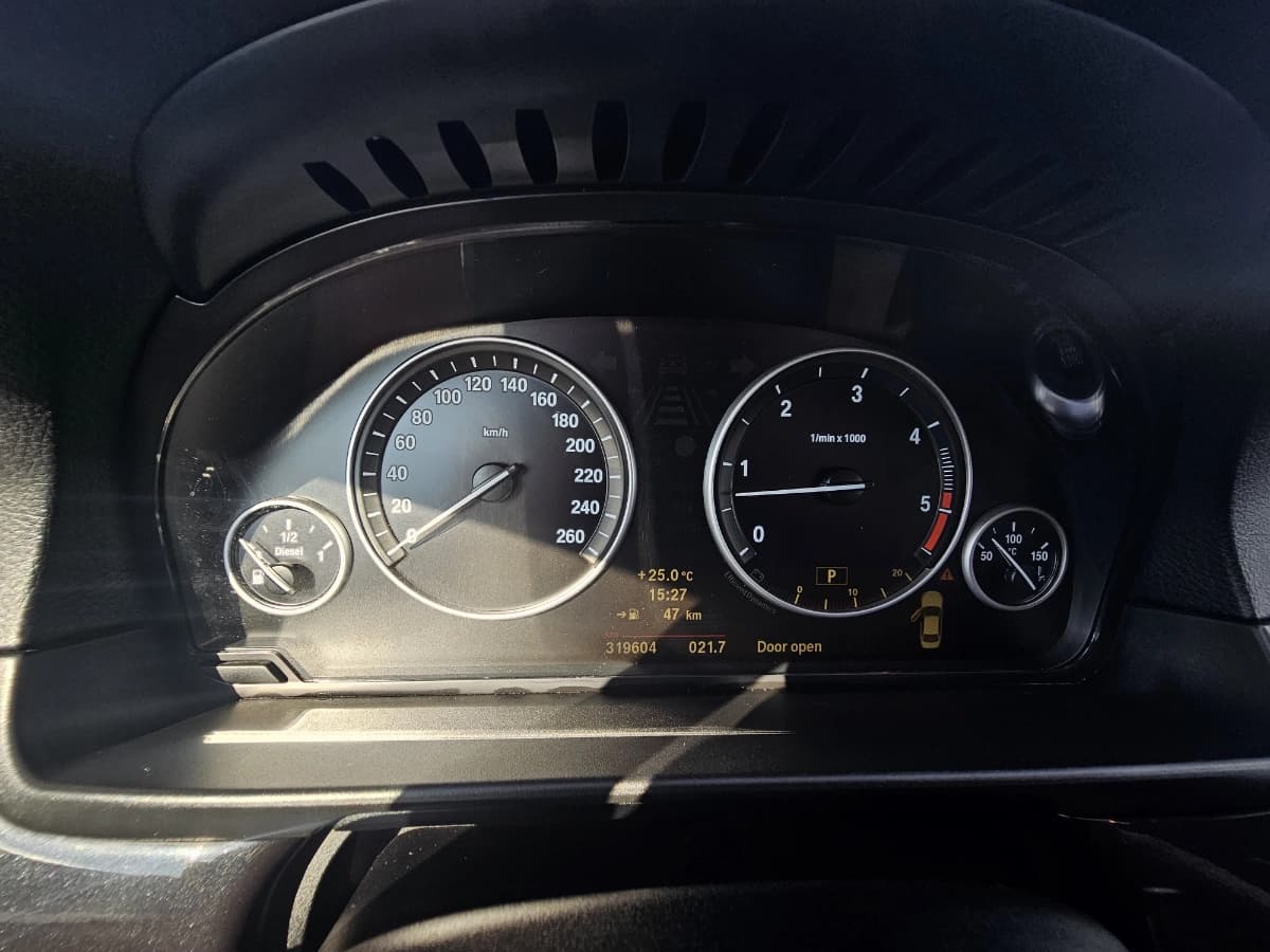 Bmw  F10 3.0 D – motor