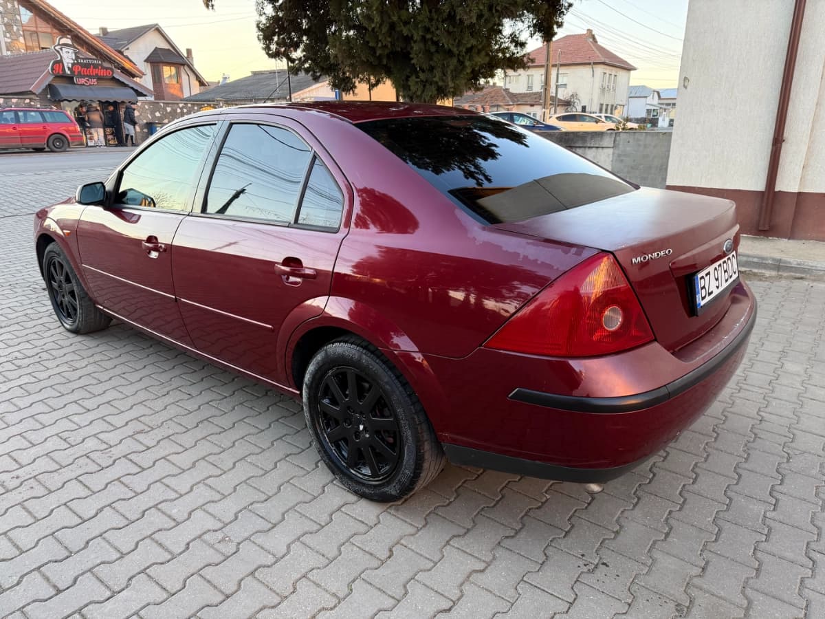 Ford Mondeo 1.8 benzină  – interior