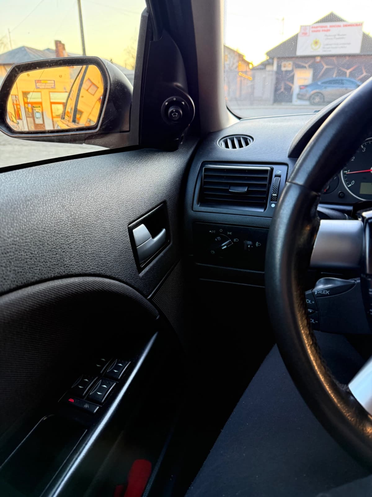 Ford Mondeo 1.8 benzină  – motor