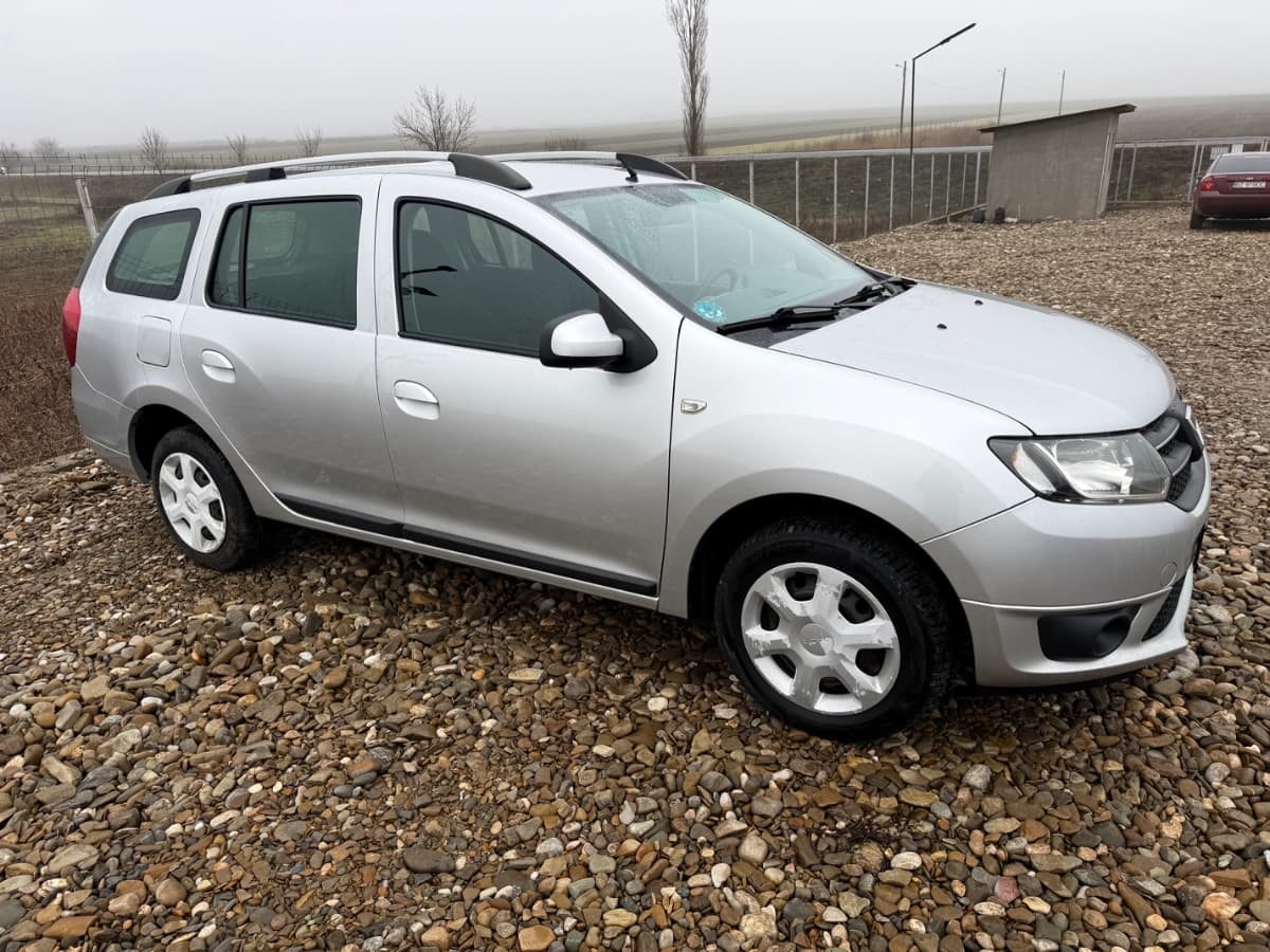 Logan  Mcv 1.2 GPL – interior