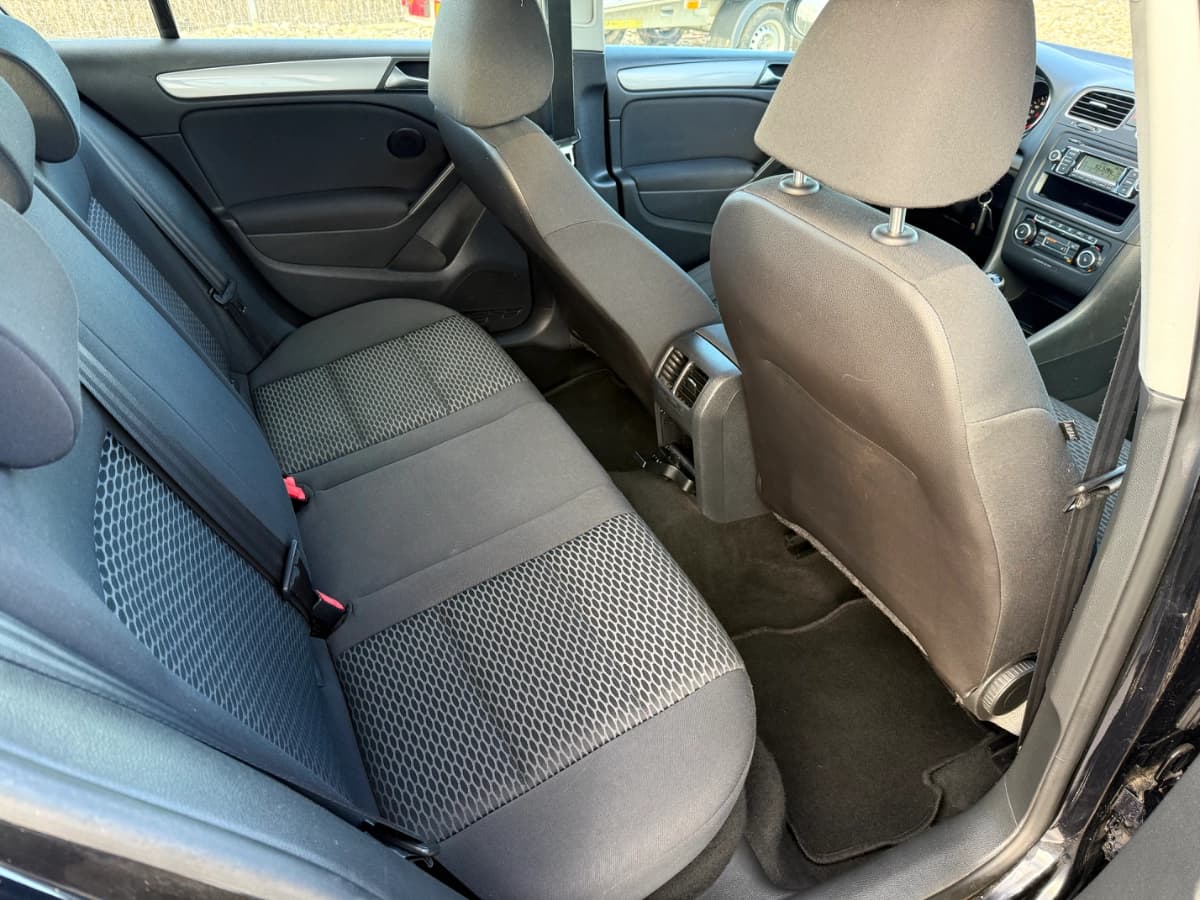 Volkswagen  Golf 6 1.4 mpi – scaune
