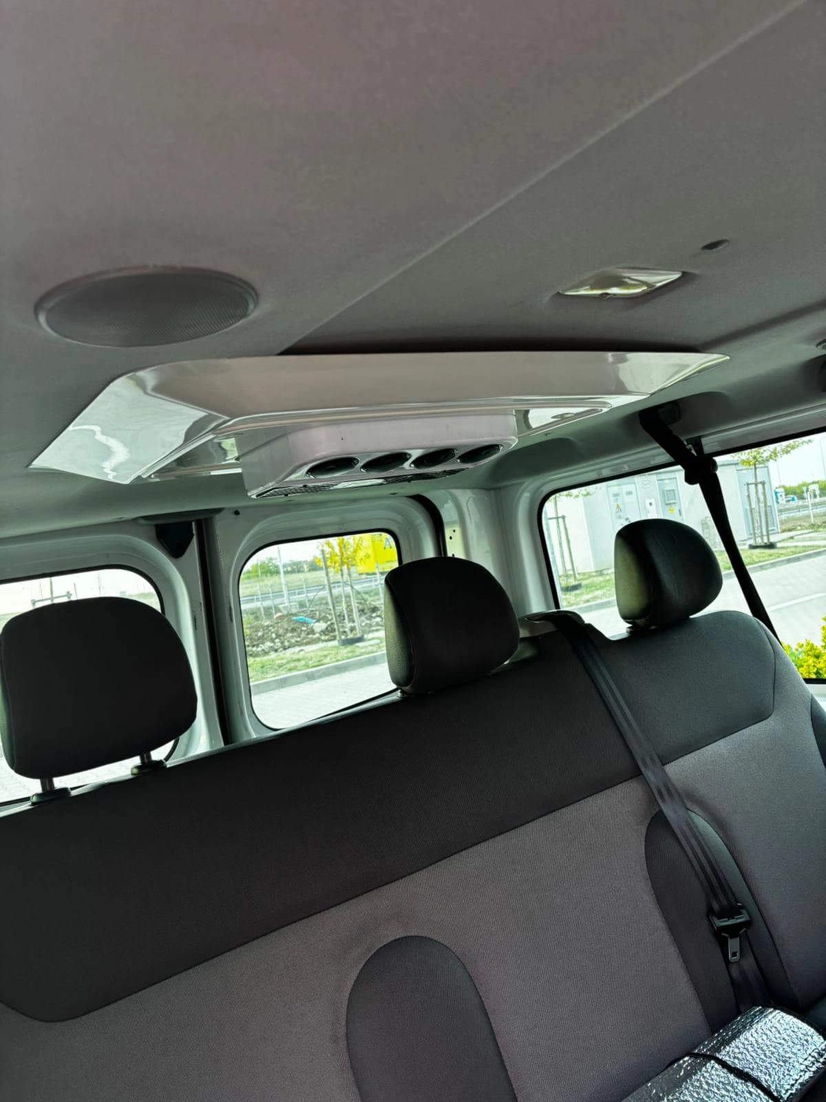 Renault  Trafic 2.0 D – scaune